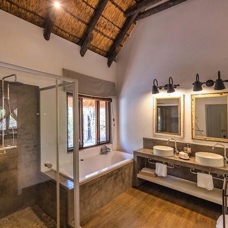 Mushara Lodge Namutoni Bagian luar foto